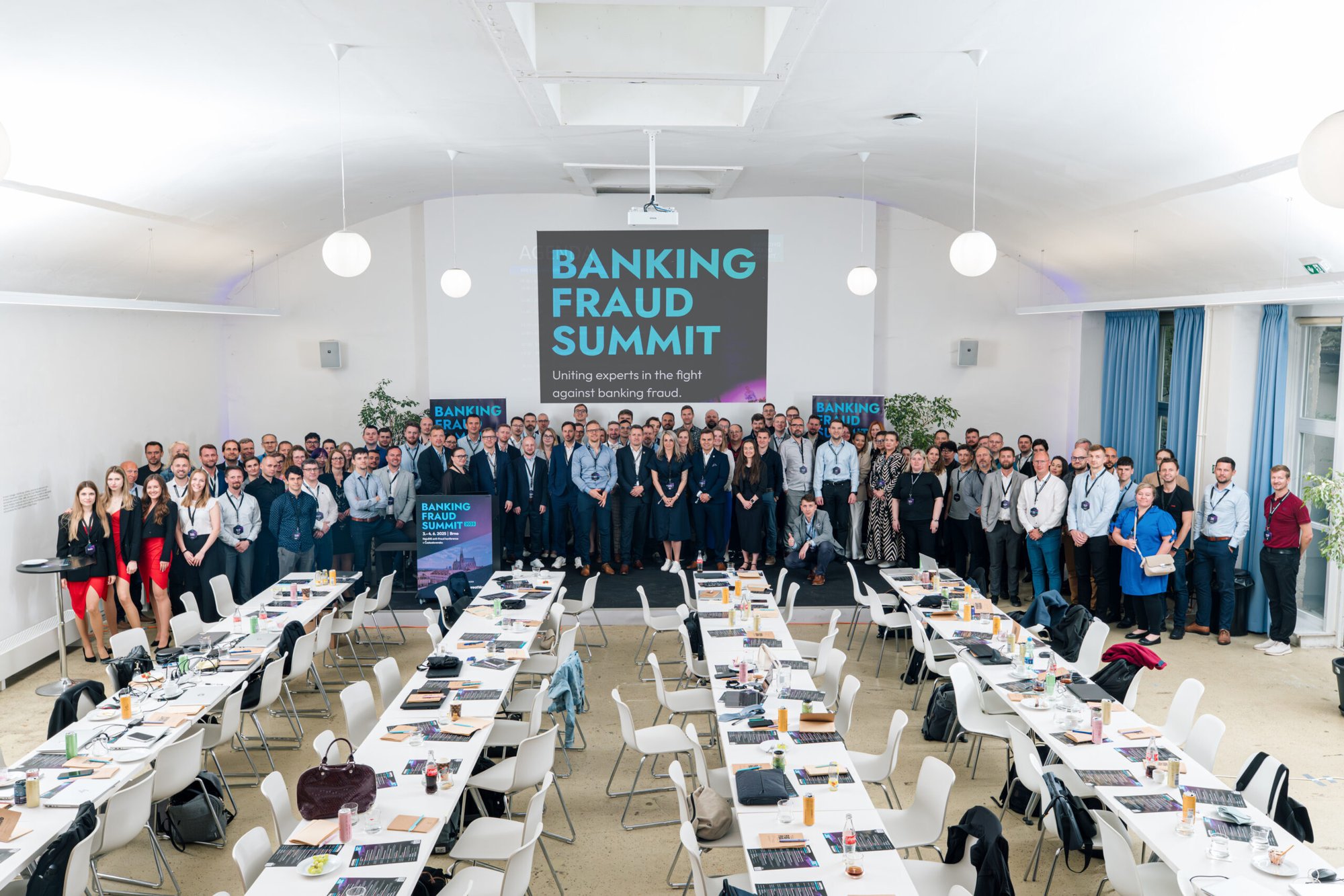 0188-Banking_Fraud_Summit_Brno-tisk--scaled