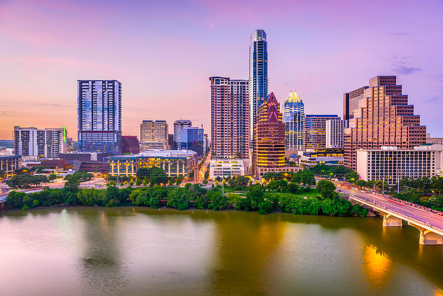 3-austin-texas-usa-downtown-skyline-sean-pavone